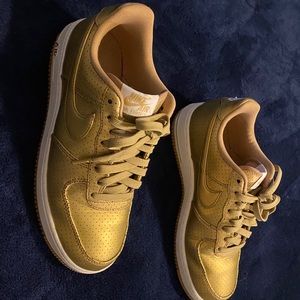 Gold Air Force 1's